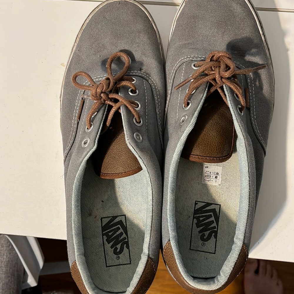 Gray and brown low top vans